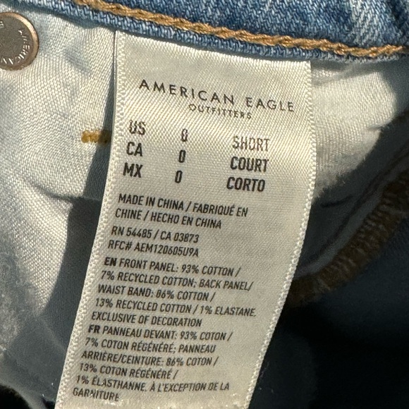 American Eagle Strigid Mom Jeans light wash sz 0 - Picture 6 of 7